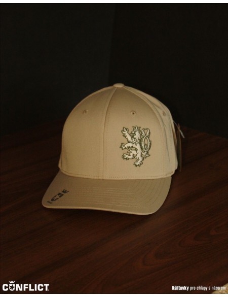 Flexfit Cap with lion shield 6 panel - desert L/XL